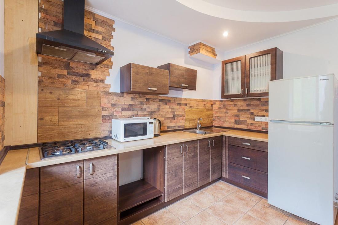 Cozy Apartments Near Olympic Stadium Kyiv Exterior photo